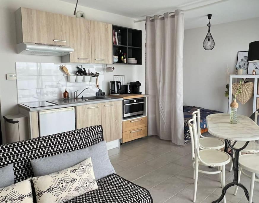 Ambre Appart-Wifi-Terrasse-Parking-Terrasse-2 Couchages La Rochelle  Exteriör bild